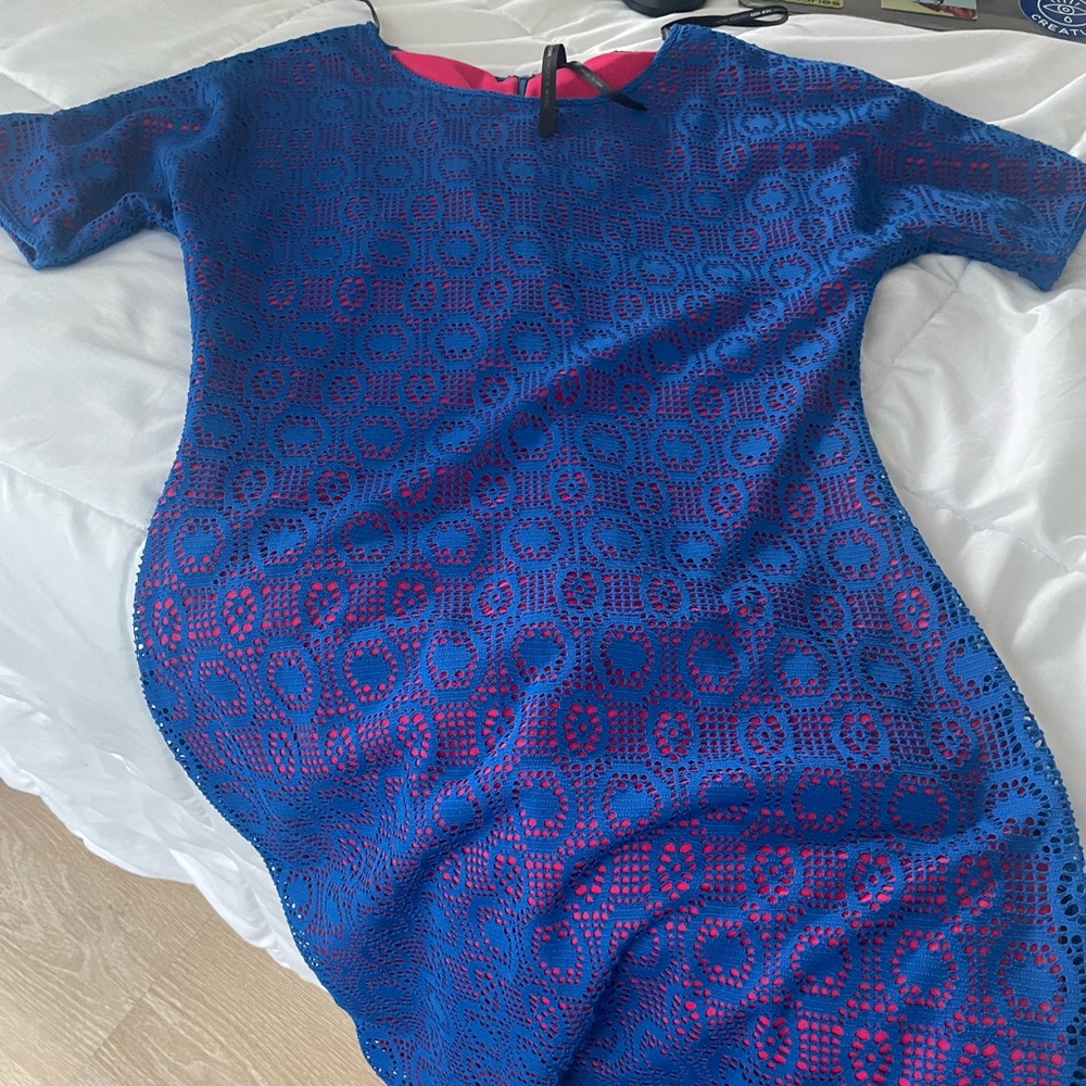 Blue lace dress with pink lining - size 6 - Marc New York